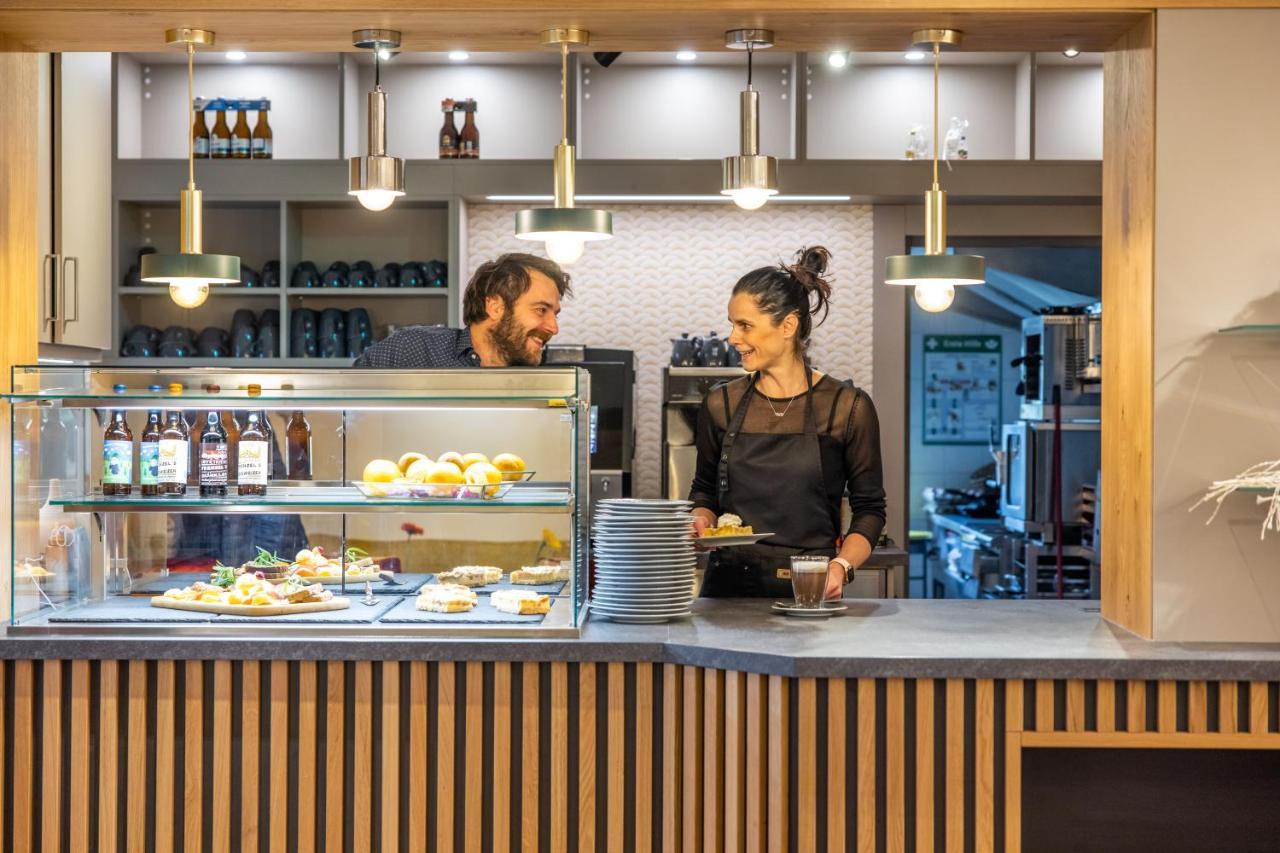 Pension & Cafe Abendroete 쿠로르트오이빈 외부 사진